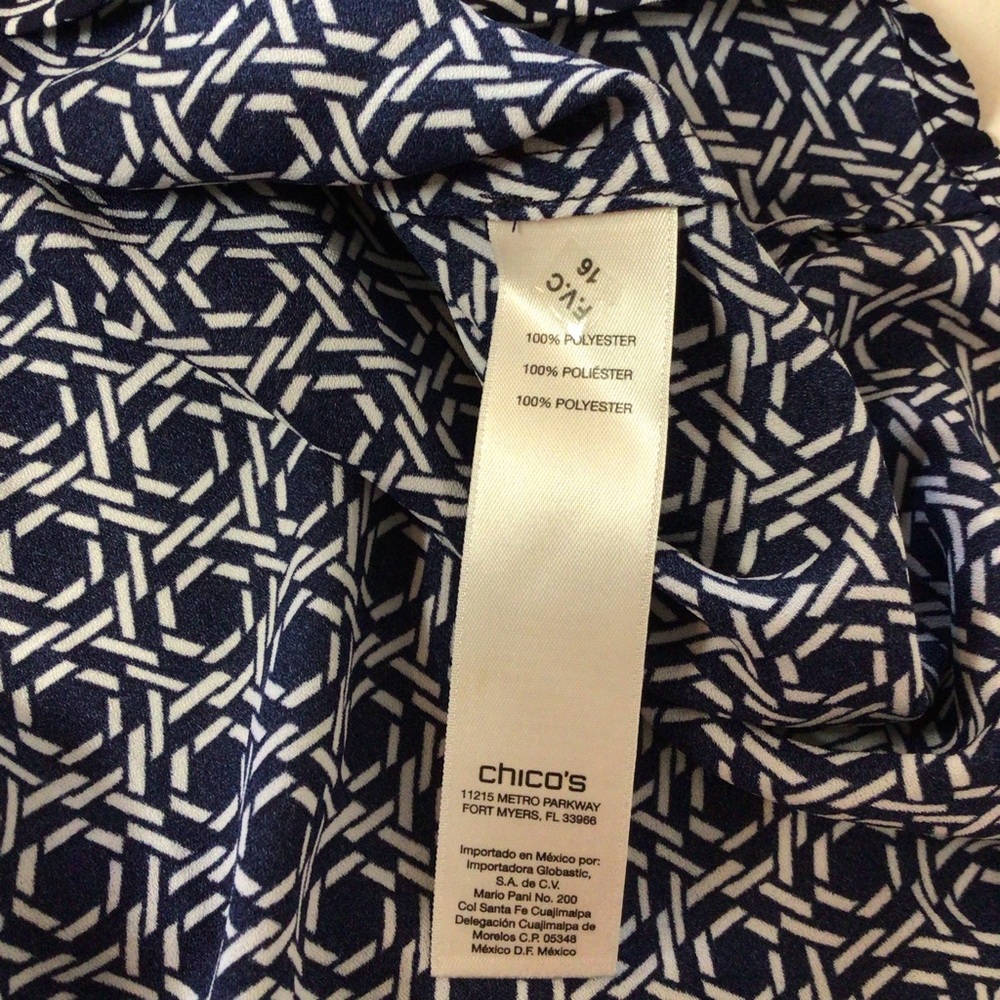 Chico’s “nautical links” button down - Picture 6 of 10